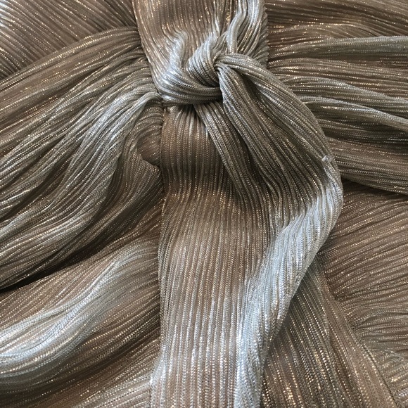 Formal and flattering top - Picture 7 of 8